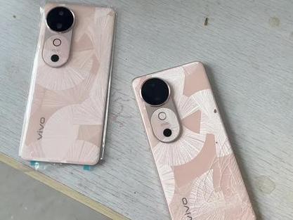 vivo手机怎么打开后盖