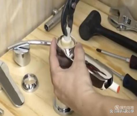 水龙头手柄拆卸视频