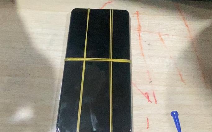 手机换了屏有缝怎么办
