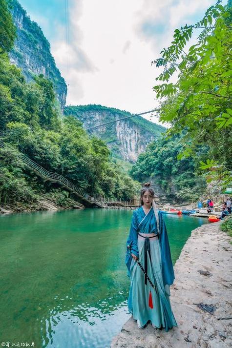 恩施旅游穿什么鞋子最合适