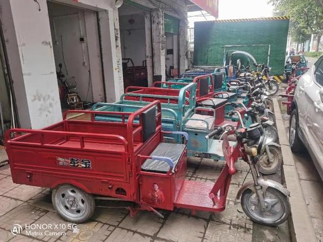 附近二手三轮车交易市场在哪里缩略图