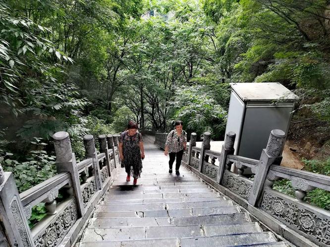 穿越古代深山隐居孤女