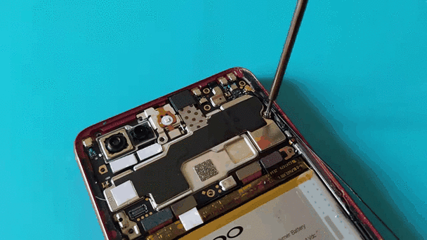 oppor15怎么拆开屏幕