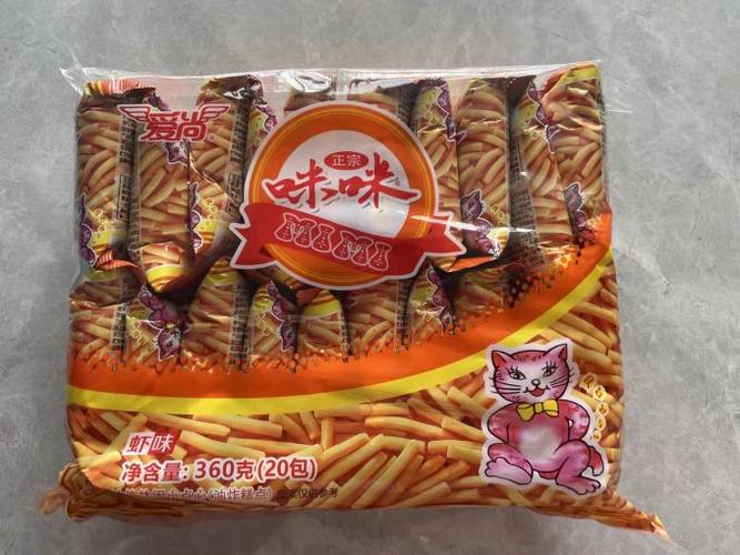 跟咪咪虾条很像的绿色包装