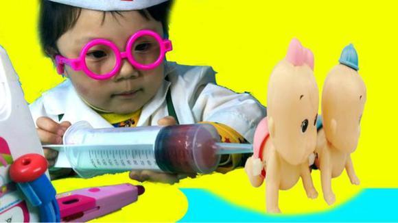 幼儿经常玩给洋娃娃打针的游戏