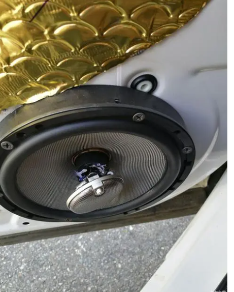 汽车音响有异响怎么解决