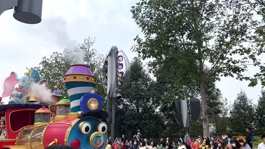迪士尼花车歌词magic