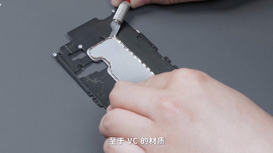 拆电脑后盖的螺丝刀型号