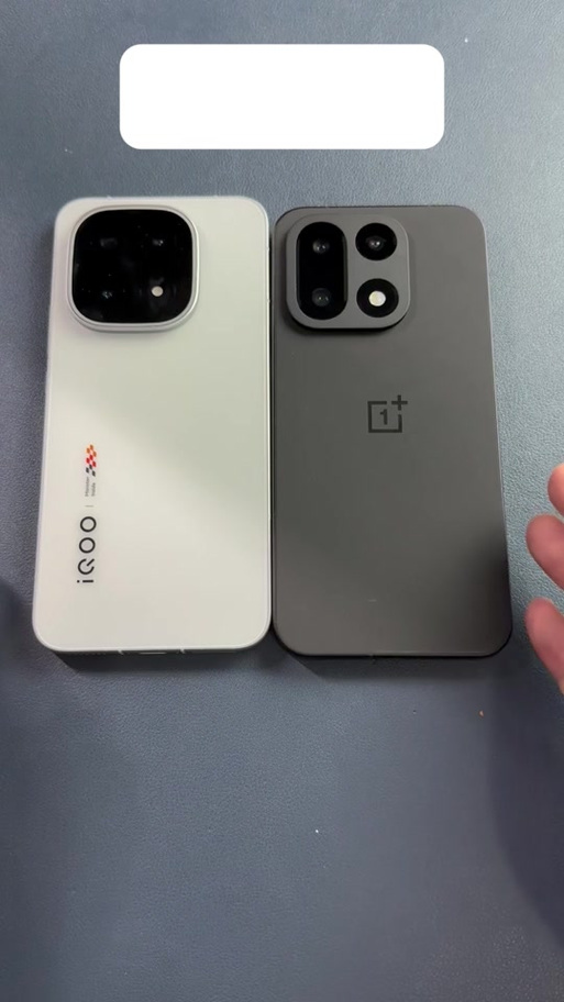 一加7pro和一加8屏幕对比