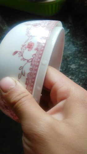 如何将吸在一起的两个瓷碗分离开