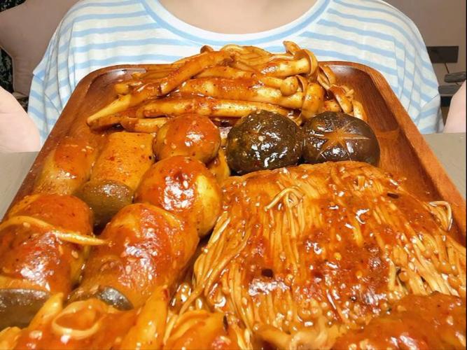 酱多多美食拼盘视频