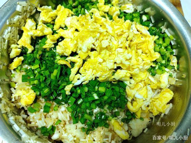 调韭菜鸡蛋馅儿怎么调好吃截图