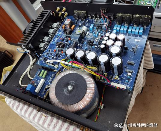 功放机指示灯闪烁是什么原因