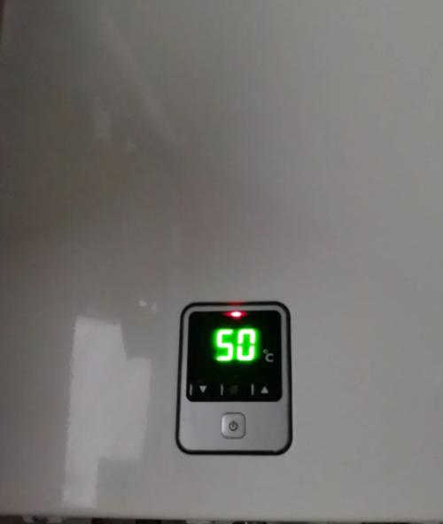 热水器显示50度但是水不热