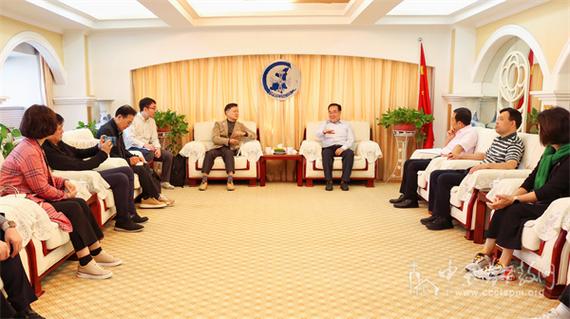 基督教相遇牧师简历