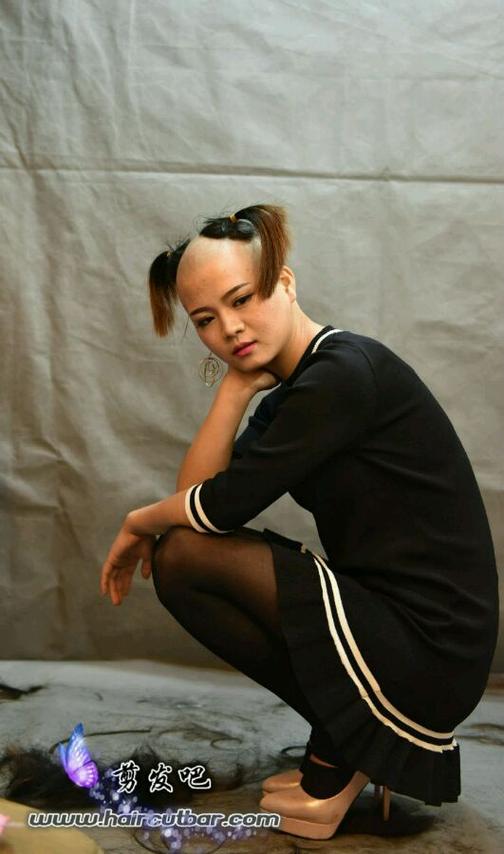 剪发吧美女剃光头视频
