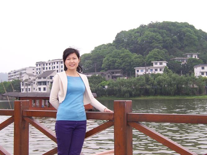 百合网征婚交友是真的吗