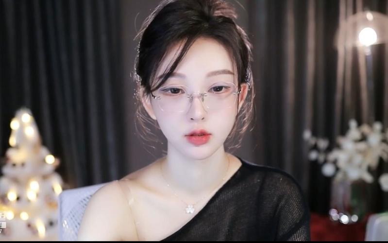 靓女直播是怎样赚钱的呀