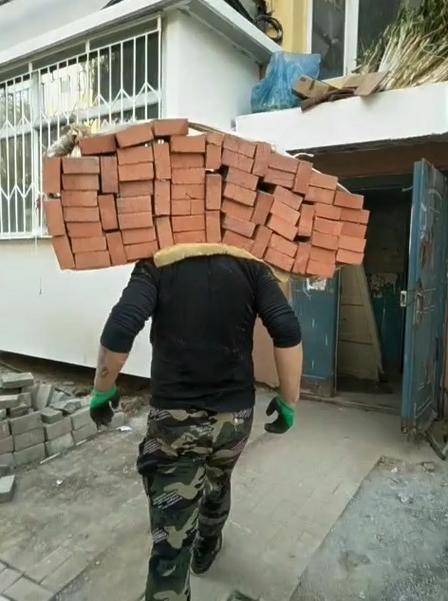 闲客搬砖