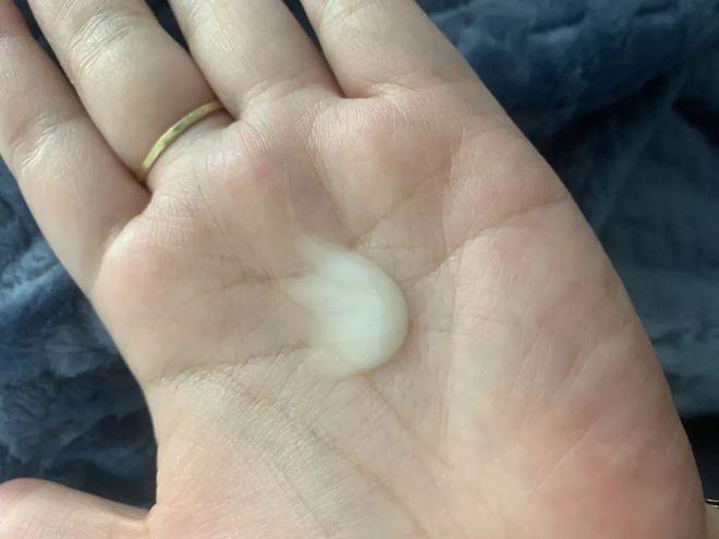 萝双乳白液体射她里面