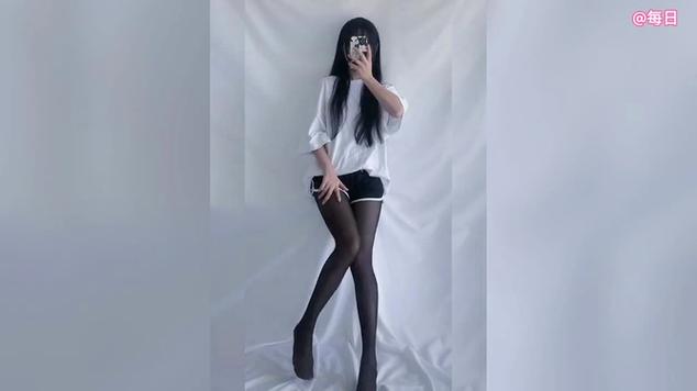 白丝美女胸黄18禁❌视频免费
