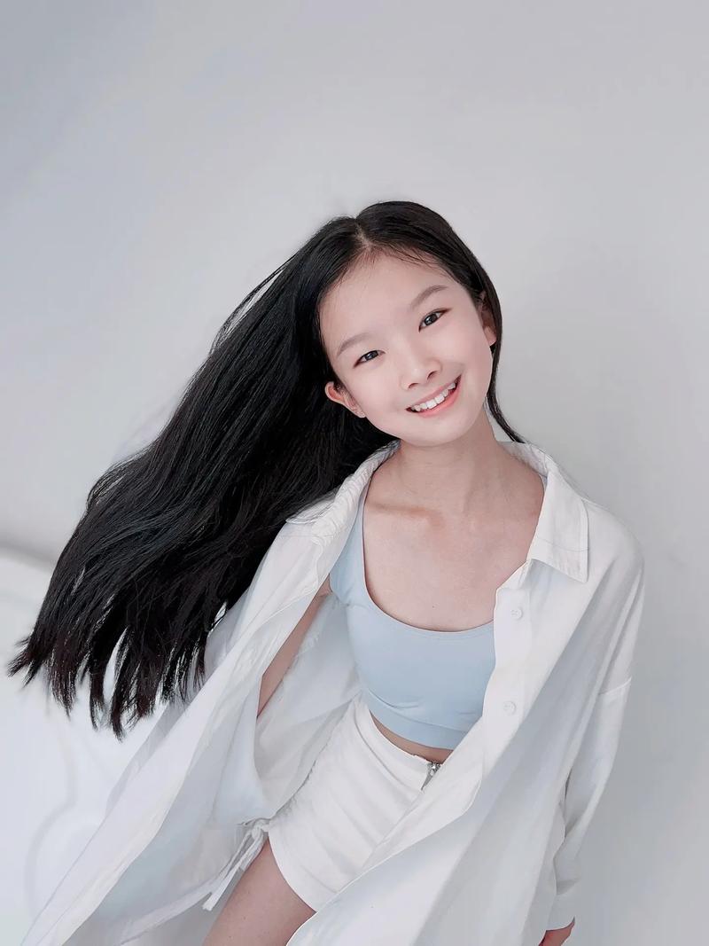 六年级的小姑娘免费播放截图