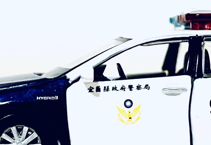 手动挡停车场警灯版