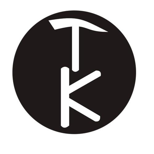 Tk游戏入口黑色老版游戏截图