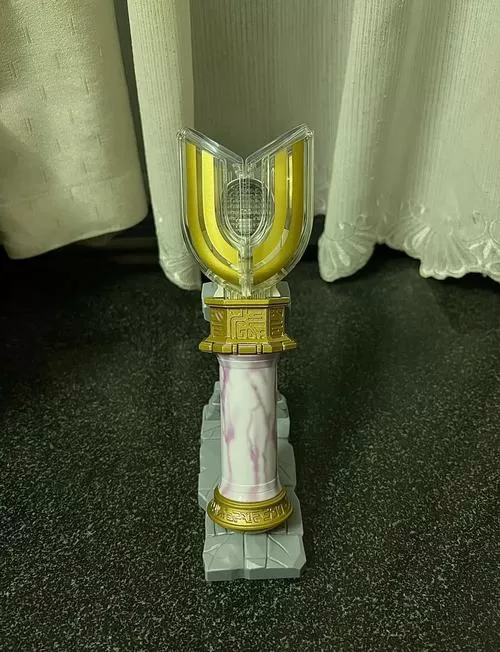 像奥特曼变身器的桥被封闭