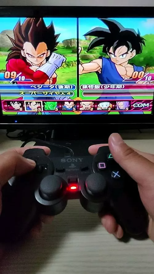龙珠电光火石3手柄怎么合体