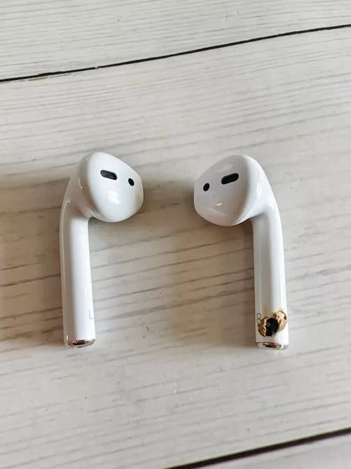 airpods摔了以后有杂音