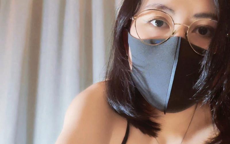 奶咪naimi无删减