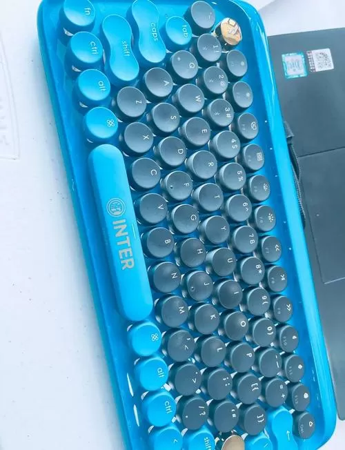 键盘的切换键是哪个键