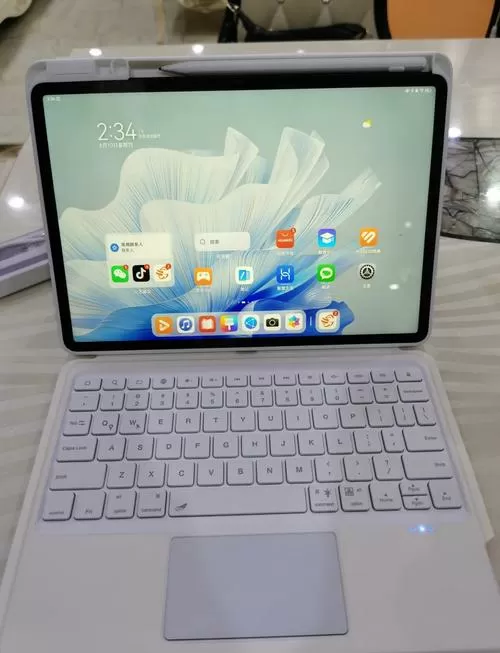 华为磁吸键盘和蓝牙键盘区别