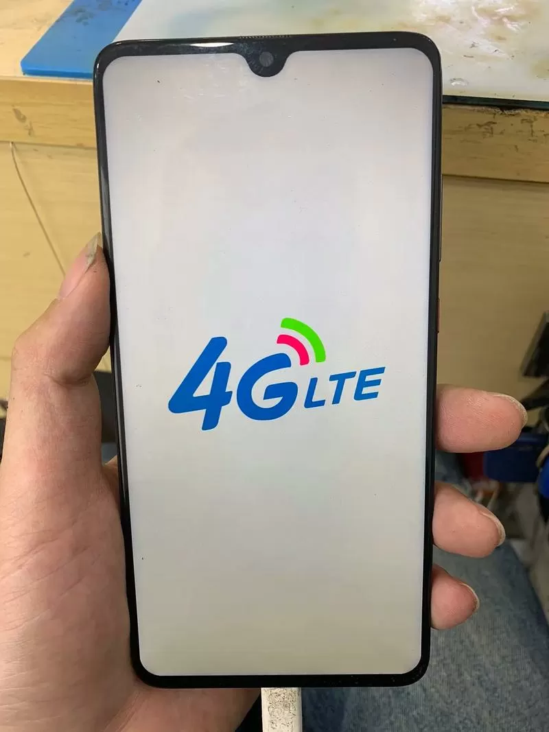 华为mate20如何取出手机卡