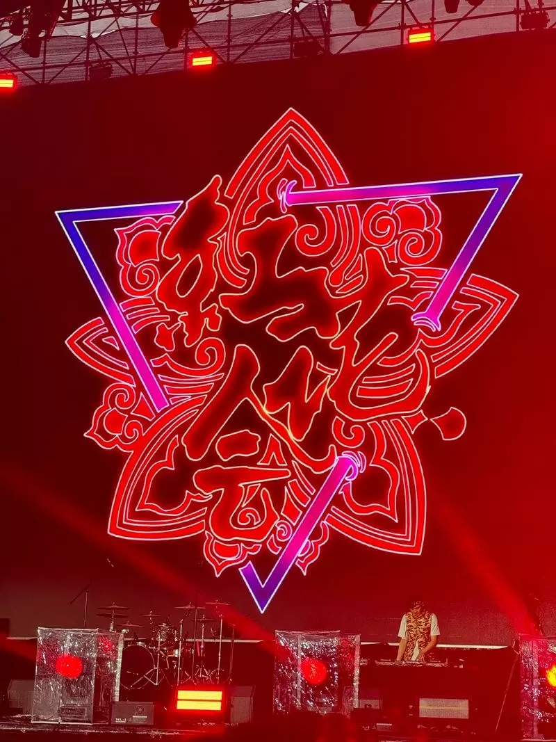 红花会弹壳所有的歌曲