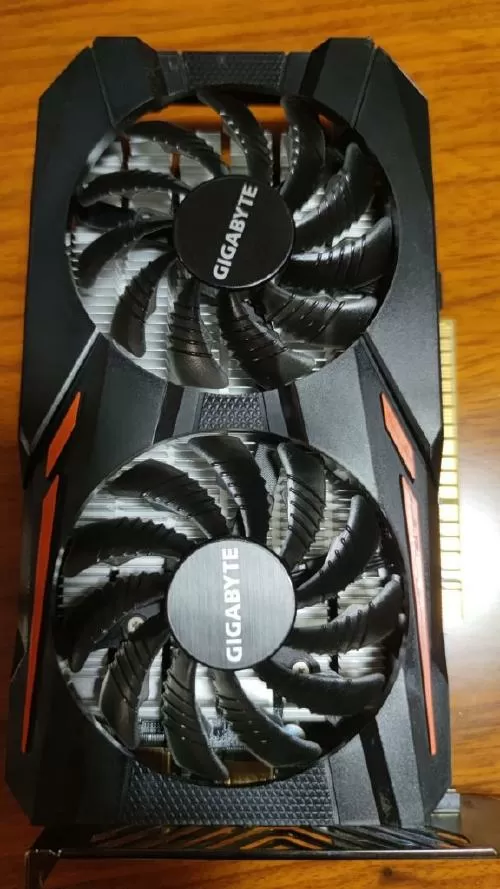 技嘉1050ti