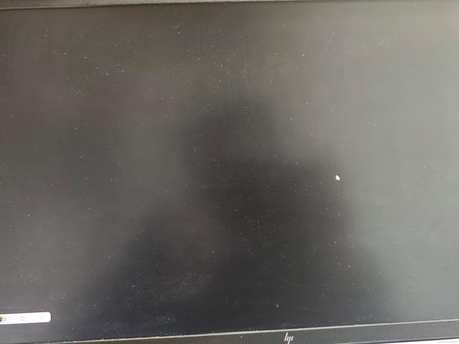 ipad屏幕一侧边缘有黑斑