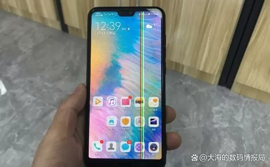 手机屏幕没坏但是竖条修要多少钱
