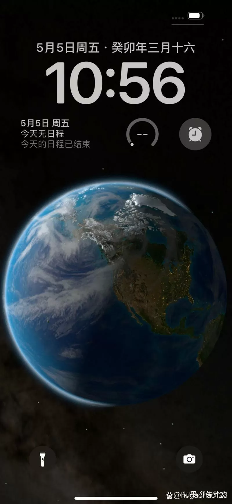 苹果手机屏显时间变淡了