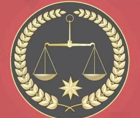 公正徽章能换什么装备