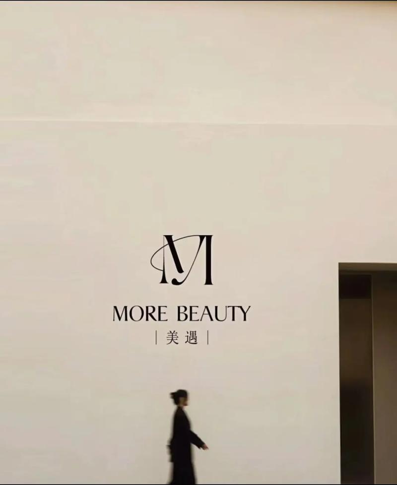 中性光适合服装店吗
