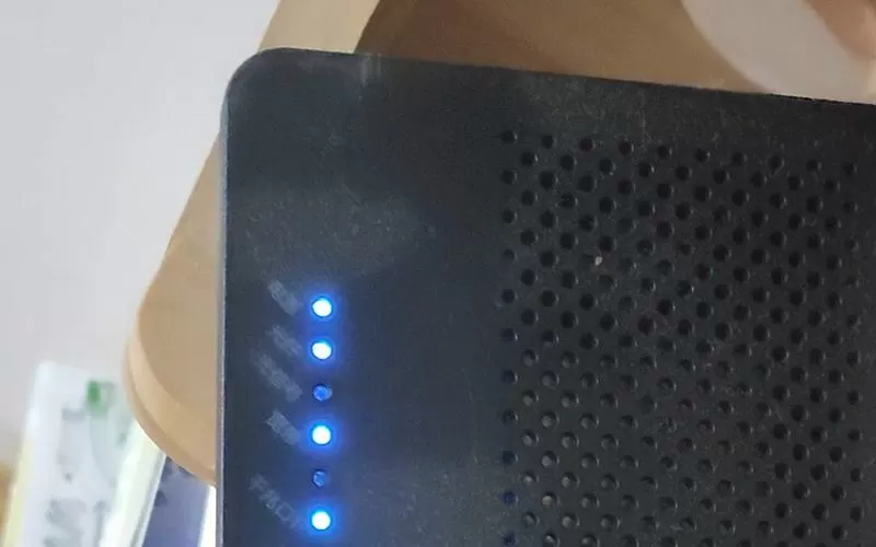 光猫上pon灯一直闪烁