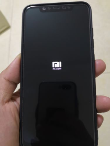 小米8黑屏但是能运行