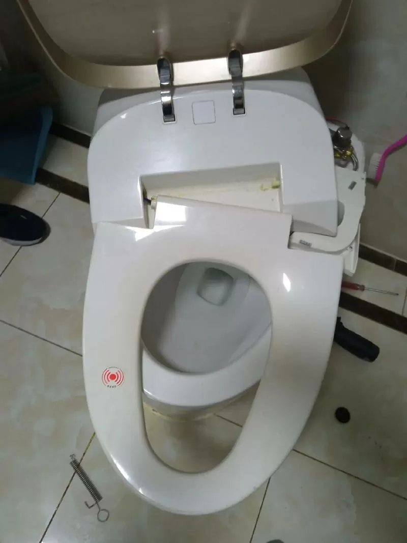 智能马桶座圈拆解