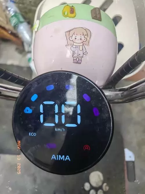电动车充电显示满格,但是骑不了车子