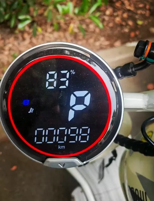 电动车换不了挡一直是2挡