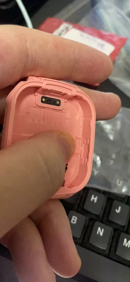 小天才手表背面充电触点修复