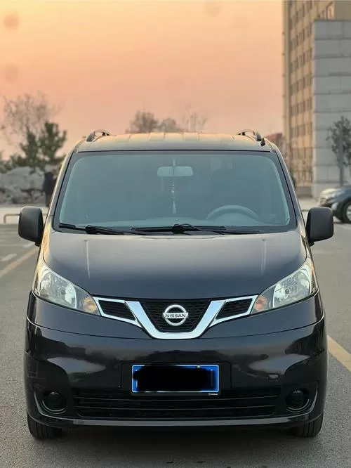 nv200有没有5座版