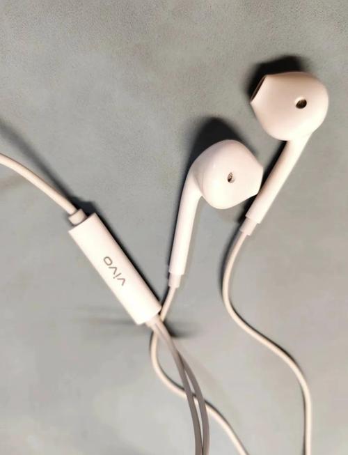 vivo耳机左右声音不一样大